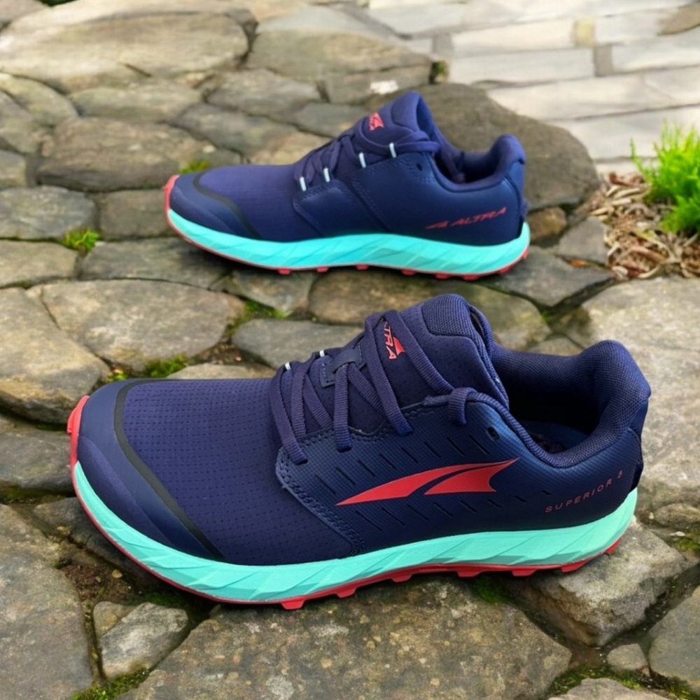 New in the box Altra Superior 5 sneakers women’s size various